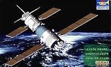 Chinese Shenzou-5 Spacecraft by Trumpeter