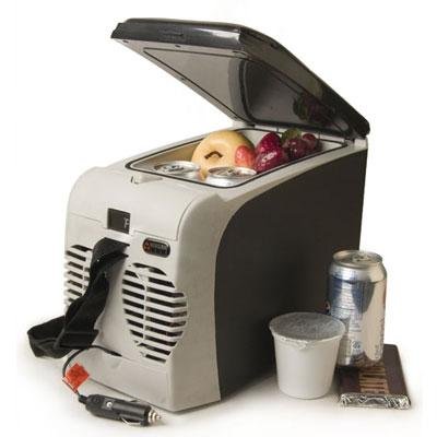 Wagan Corp 2260 Thermo Fridge/Warmer w/2 Cup Holders Padded Armrest Carrying Strap