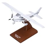 Cessna Model 182 Skylane - 1 / 32 scale model - B0007ZKX64