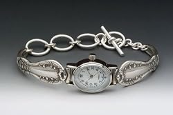 Silver Spoon Ladies Mother of Pearl Oval Silver Watch Lila