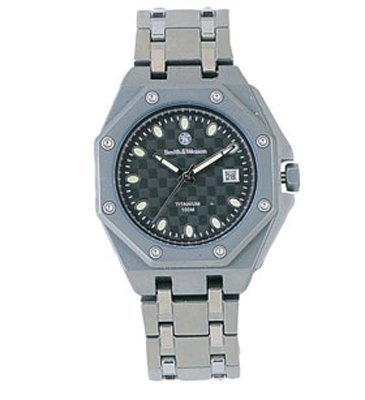 New Smith & Wesson Watch Grey Titanium Case Band Precision Quartz Japanese Movement Lithium Battery
