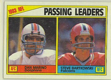 1984 Topps 202 Dan Marino /Steve Bartkowski (Football Cards)
