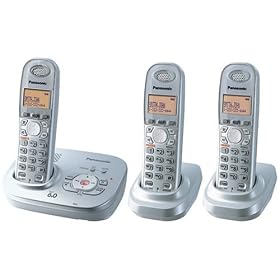 Panasonic KX TG6323PK - Cordless phone w/ call waiting caller ID & answering system - DECT 6.0 - pearly silver + 2 additional handset(s)