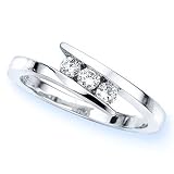 14K White Gold 3 Stone Channel Set Round Diamond Engagement Ring (1/4 cttw, H-I, SI)
