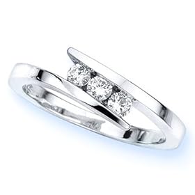 14K White Gold 3 Stone Channel Set Round Diamond Engagement Ring (1/4 ctw, H-I, SI)
