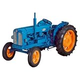 Review Universal Hobbies  / 1:16 Scale Fordson Power Major Tractor Diecast Model