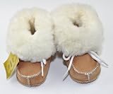 BabyLammfellschuhe mit