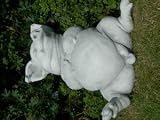 Eigenschaften JS GartenDeko e.K.  / Deko Figur Schwein liegend auf Rücken H 14 cm Gartenfigur aus Beton