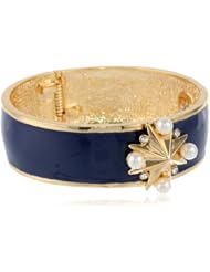 Jessica Simpson Parisian Charm Star Bracelet