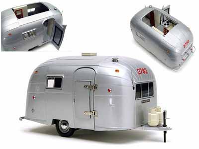 Airstream Trailer 1/18