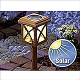 Solar-Gartenleuchte / Solar-Gartenlicht, aus Teakholz, LED, ‘Lunartec’ + Gratis-CD !