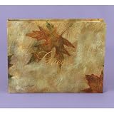 Review Yacanna  / Maple Leaf Guest Book