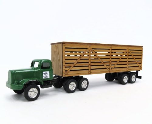 1/64 Winross Cab w/Wooden Livestock Trailer-2011 PA Farm Show Truck