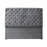 Longue de 140 cm, cette t&ecircte de lit capitonn&eacutee en velours gris h