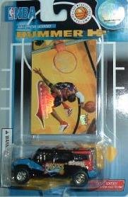 Allen Iverson Philadelphia 76ers 2005 NBA Diecast Hummer H2 with Fleer Ultra Card