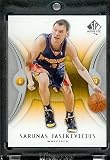 2006 07 SP Authentic Sarunas Jasikevicius Golden State Warriors Basketball Card #32 - Mint Condition - In Protective Display Case !!