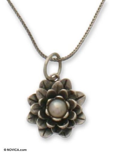 Pearl Pendant Necklace Sacred 16.9 L