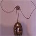 VINTAGE COLLECTIBLE GOLD LOCKET & CHAIN