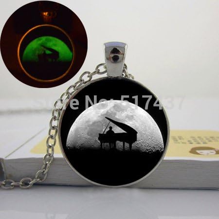 Pretty Lee Glow In The Dark Necklace Moon Piano Pendant Necklace Glass Art Print Treble Clef Music Jewelry Glowing Necklace