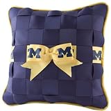Bow Pillow - Michigan Wolverines