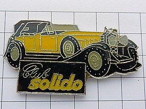 限定レア美品ピンズ◆ソリド黄色車プラモデルピンバッジフランス