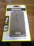 iFrogz iPhone 4 / 4S �p �hBREEZE�h �Ռ��z�����̋���TPU�� �h�b�g�E����A�b�v�����S�����肰�Ȃ�������G�A���f�U�C�� �u���b�N/�O���C IP4BRZ-BLK/GRY �摜