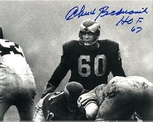 Chuck Bednarik signed Philadelphia Eagles 8X10 Vintage B&W Horizontal Photo HOF 67