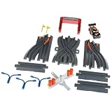 Fisher-Price GeoTrax Disney/Pixar Cars 2 Cross over Track Pack