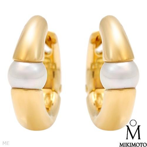 Mikimoto! Luxurious Brand New Earrings 5mm Akoya Pearls Made of 18K Gold