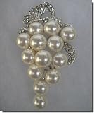 Silver and Pearls Grapes Pin B1S83