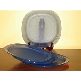 Tupperware Impressions Luncheon Plates (4)~Mixed Berry (Blue) by Tupperware