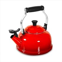 Le Creuset Enamel-on-Steel Whistling 1-4/5-Quart Teakettle (Cherry Red)