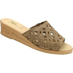 Click here to buy Spring Step Women's Flora Sandals by Spring Step.