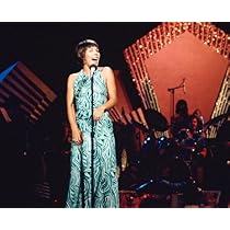 HELEN REDDY 8x10 COLOR PHOTO