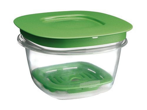 Rubbermaid 7J91 Produce Saver Square 5-Cup Food Storage Container