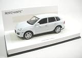 Review Minichamps 436066270 / Porsche Cayenne Turbo (2007) in White (1:43 scale) Diecast Model Car