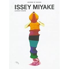Issey Miyake (Universe of Fashion)