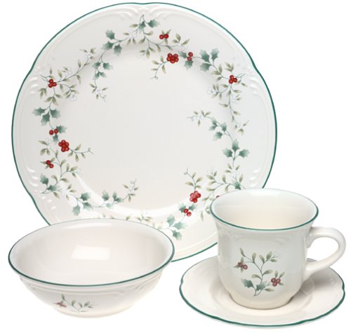 Pfaltzgraff Winterberry 16-Piece Dinnerware Set with Cup and Saucer, Service for 4