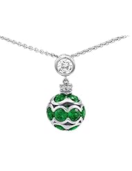 Original Star K (tm) Simulated Emerald Ball Pendant in 925 Sterling Silver