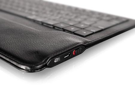 LUXA2 SlimBT Bluetooth keyboard for iPad2/ iPad [LHA0041]