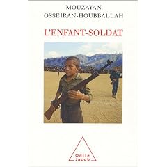 L'Enfant-soldat : Victime transform�e en bourreau