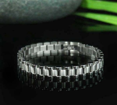 Click here to buy CLASSIC JUBILEE SOLID STAINLESS STEEL BRACELET .4 x 8.5.