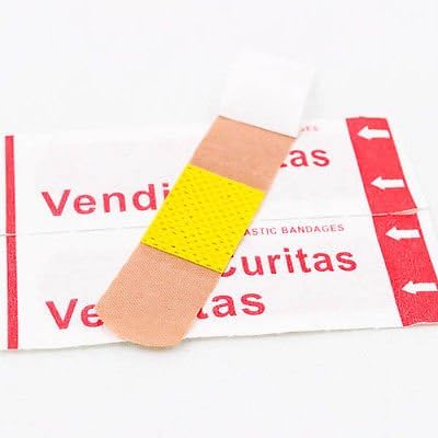 NEW 1" X 3" SHEER ADHESIVE BANDAIDS FLEXIBLE BOX BANDAGES PLASTIC BAND AID A0697 (Lot: 50PCS)