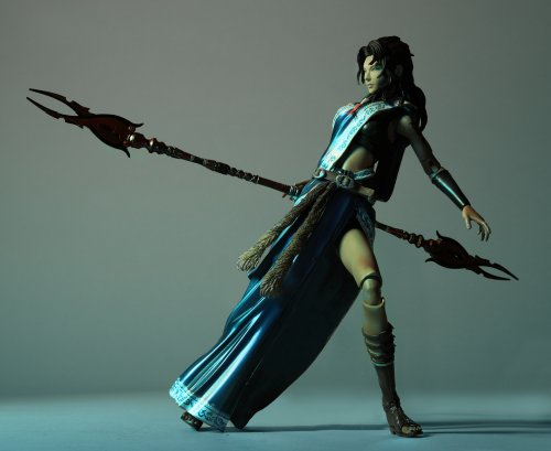 Cover image : FINAL FANTASY XIII PLAY ARTS改 ヲルバ＝ユン・ファング (ノンスケール塗装済みアクションフィギュア)