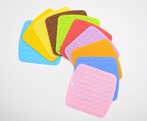 Gacube 5 Pcs Brown Silicone Pot Holder, Trivet Mat,non-slip Hot Pads,spoon Rest And Garlic Peeler, Flexible, Durable, Dishwasher Safe, Heat Resistant Hot Pads And Coasters Cup Insulation Mat