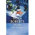 Im Licht der Tr�ume: Drei Romane in einem Band