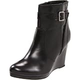 Kenneth Cole REACTION Womens Flirt Much Boot