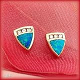  : 14K AUSTRALIAN OPAL DIAMOND EARRINGS
