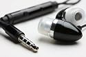 Ear Bud with Play/Stop Controller and Microphone for Apple iPhone (Black)