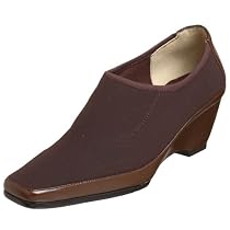 J.Renee Women's Laru Stretch Slip-On